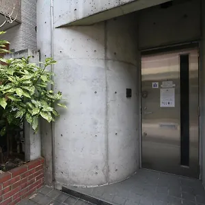 https://ku1-kurosaki-house.hotels-osaka.net